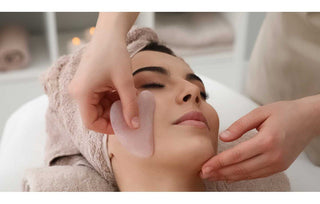 Masajul Facial. Cum sa il integrezi in rutina ta de ingrijire - skinseen.ro